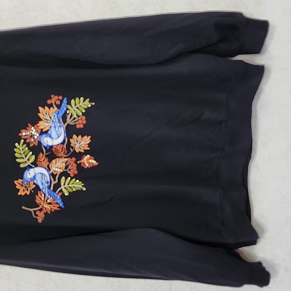 Alfred Dunner Ladies Size Medium Crew Neck Sweater Embroidery Blue Jay Birds - Picture 4 of 14